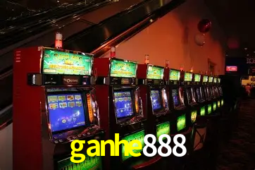 A Ascensão dos Esportes Eletrônicos: Um Novo Paradigma no Entretenimento